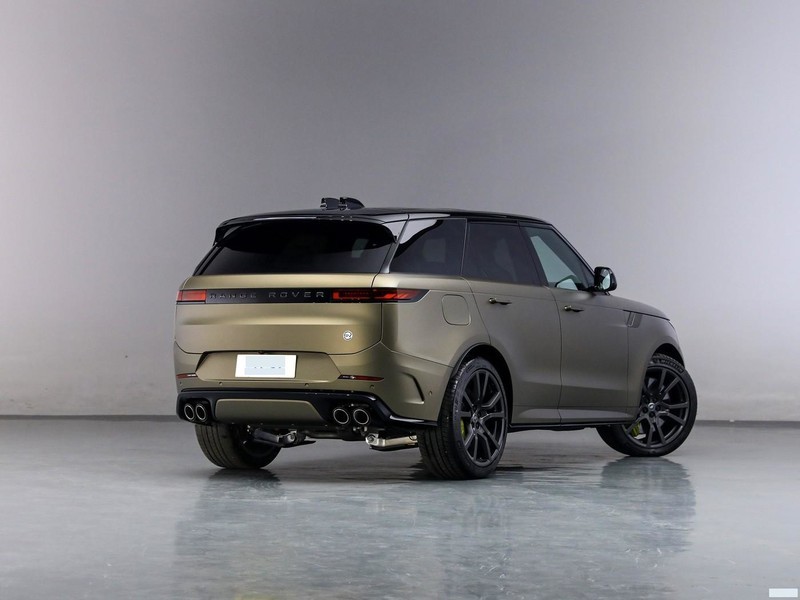 · ʤ˶ 2024 4.4 V8 SV Edition One