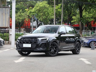 µQ7 2024 45 TFSI quattro S lineʿ