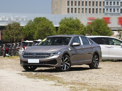   2024 200TSI DSGԽ