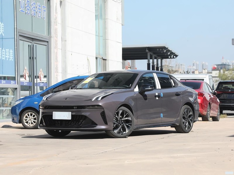 03 2026 2.0TD Զ Ultra