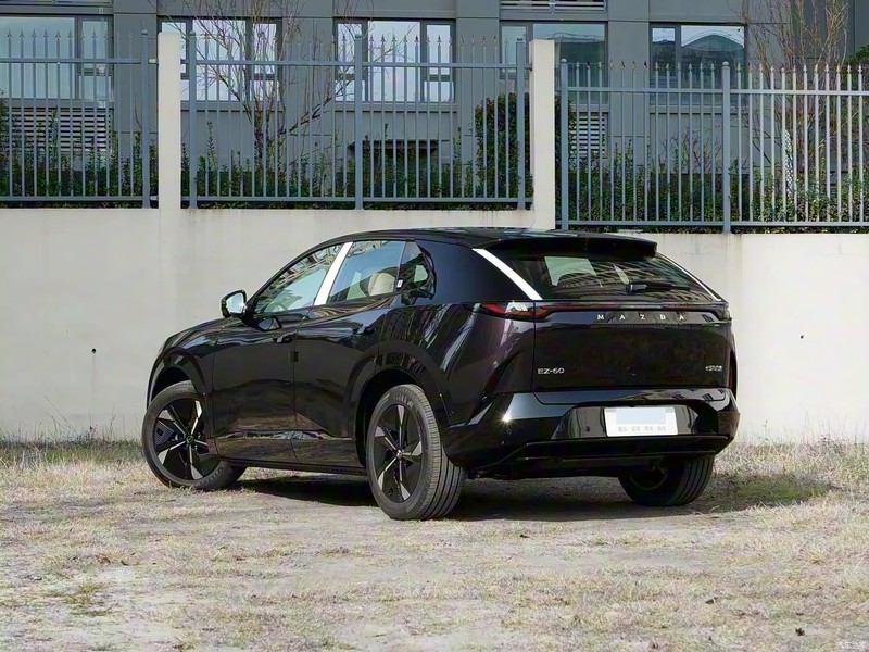 ���Դ�EZ-60 2026�� ����600 Pro�˶���