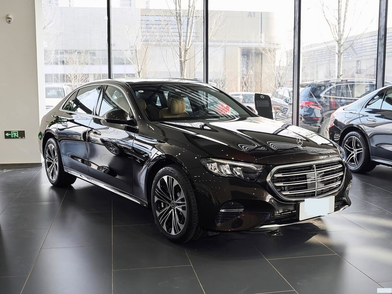 ����E�� 2026�� �Ŀ� E 300 L ʱ����
