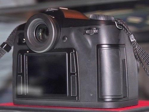 极品天价相机 徕卡s2现售价188000元