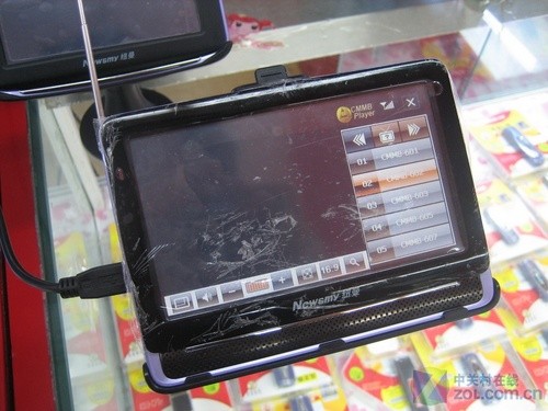���Կ����ӵ�GPS Ŧ��Q52TV�����Ǽ��� 
