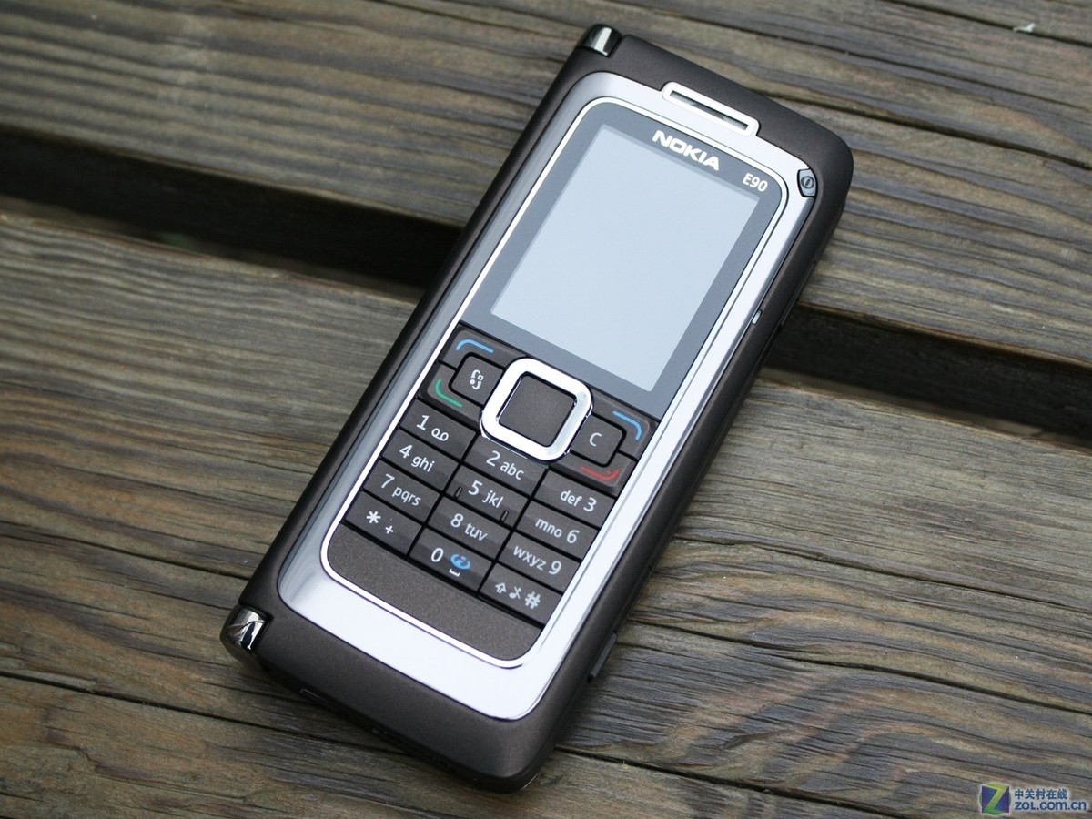 【高清图】 诺基亚(nokia)e90整体外观图 图123
