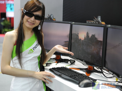 Computex�곞չ������Ů������3D��Ϸ 