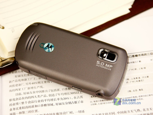 商务美眉必备摩托罗拉a1680具有商务性质的翻盖手机摩托罗拉a1680