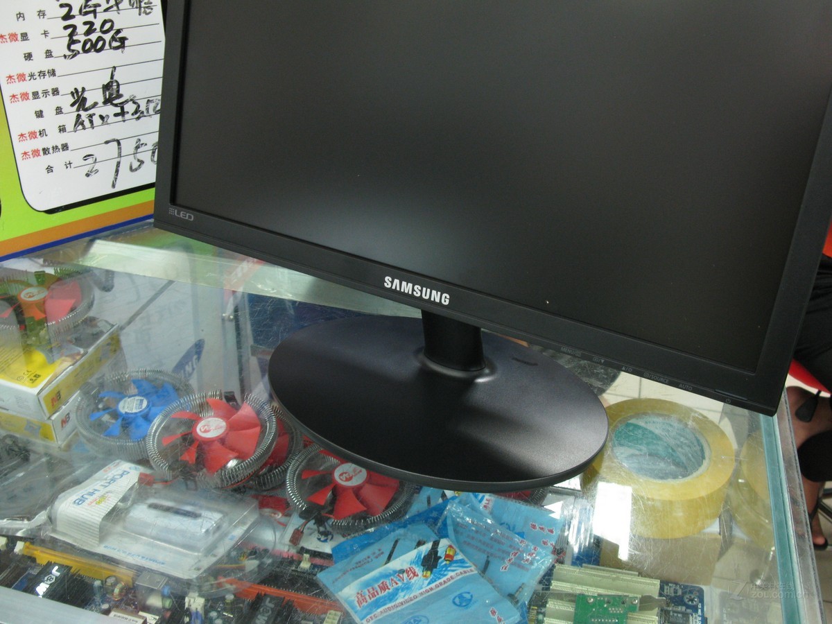 三星ex1920nw 实拍图(4/6)