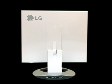 1600:1对比度乍现 LG L1770H实测