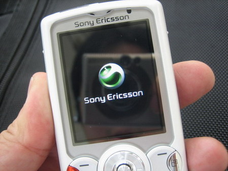 索爱w810终披白色战袍八张真机图欣赏