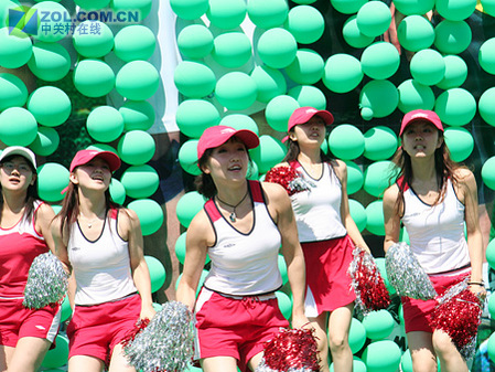 足球宝贝热舞表演