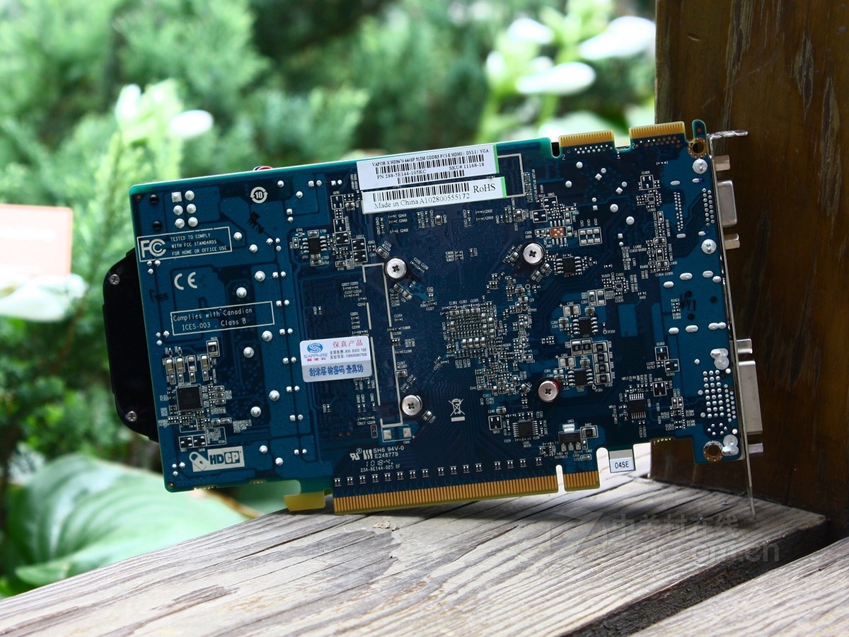 【高清图】 蓝宝石(sapphire)蓝宝hd5670 vapor-x 512m效果图 图65