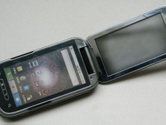 翻盖触控成熟稳重 摩托罗拉XT806好入手