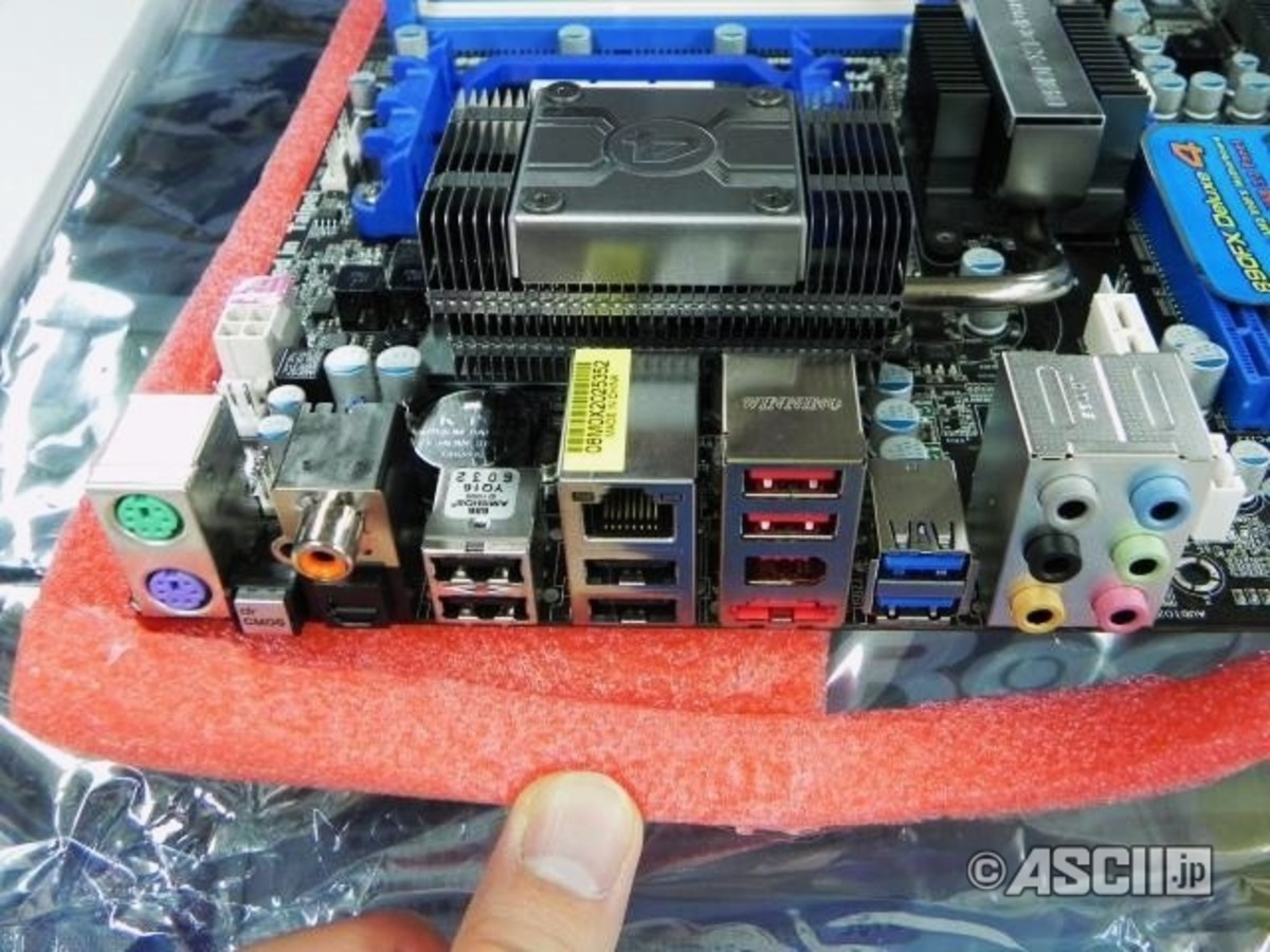 【高清图】 首创前置usb3接口 华擎两旗舰主板发售图7