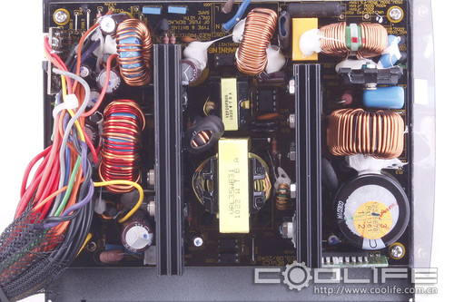 ���ר����Դ Antec HCG 520ȫ���ײ� 