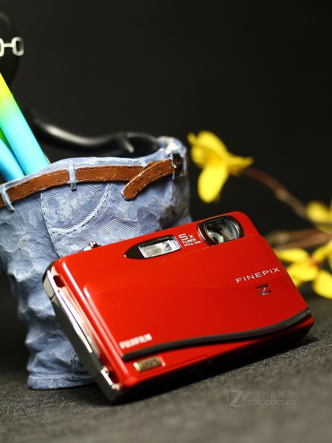 产品相关    富士z808  * 部分图片来源网络,如有侵权请联系删除 图片