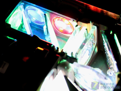 LEDûϷ ïͶӰҵ5󳶵 