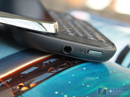 18个月的等待 回归之作MOTO CLIQ2评测