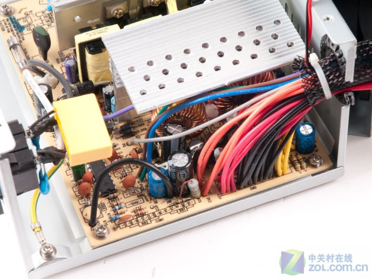 【高清图】 300w也有双6pin 枭龙xl400v电源评测图10