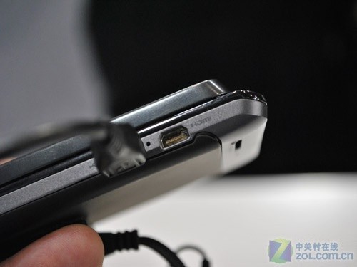 双核Android2.3 摩托罗拉XT883正式发布