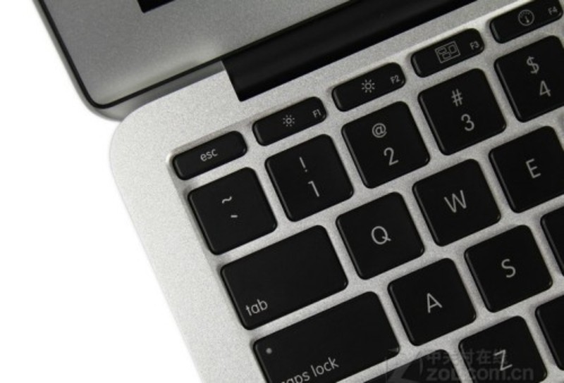 【高清图】极致轻薄 烟台苹果笔记本mc505暑期促销 图2 -zol中关村