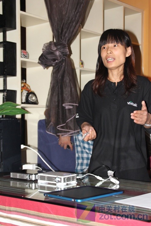 全球首台高清微投 丽讯Qumi鉴赏会召开