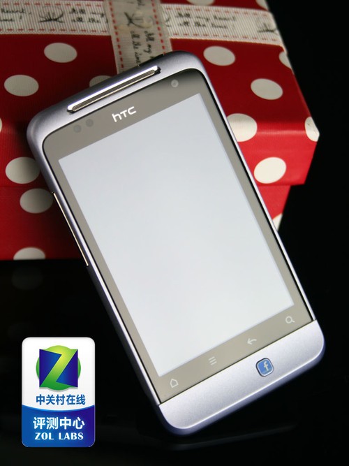 与姊妹机ChaCha相反 社交机HTC Salsa评测