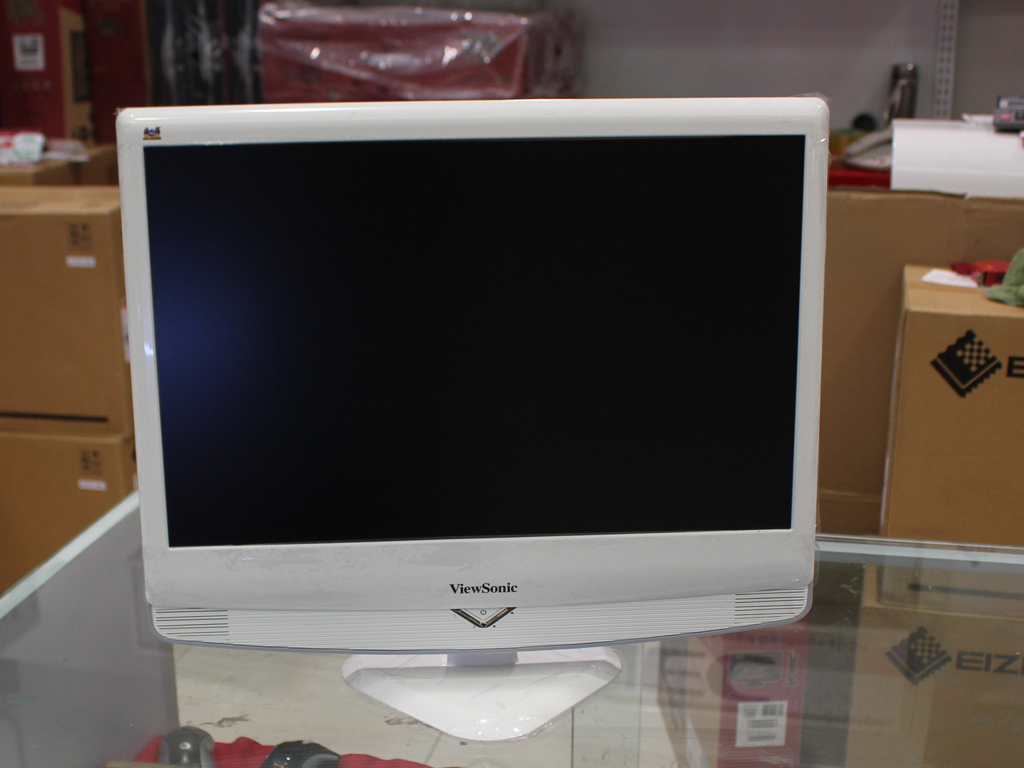 【高清图】 1000万:1 led背光 优派19吋惊爆699元图1