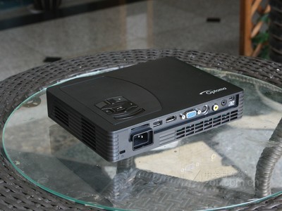 投影机奥图码 ML500背面