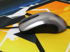SteelSeries Sensei银灰色 外观图