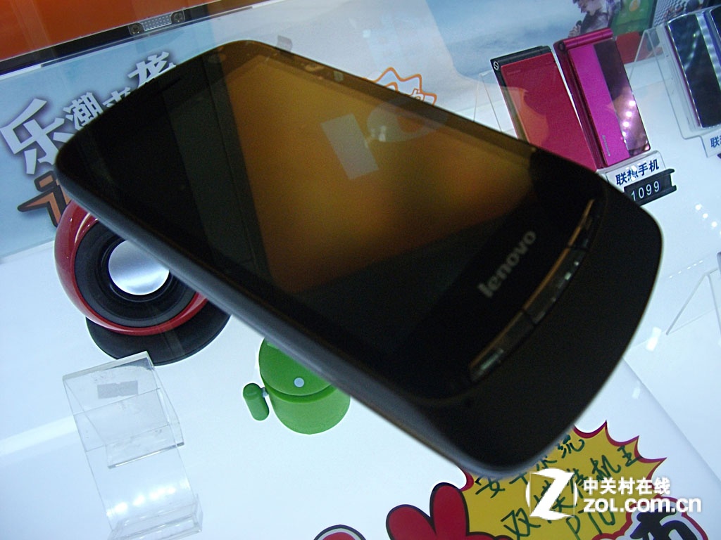 【高清图】 厂家首推旗舰机 联想乐phone p70抢先到货图2