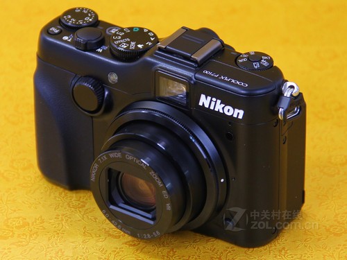 旗舰级消费相机 尼康p7100仅售3299元