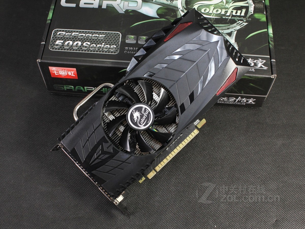 七彩虹gtx550ti 雷暴鲨 d5 768m