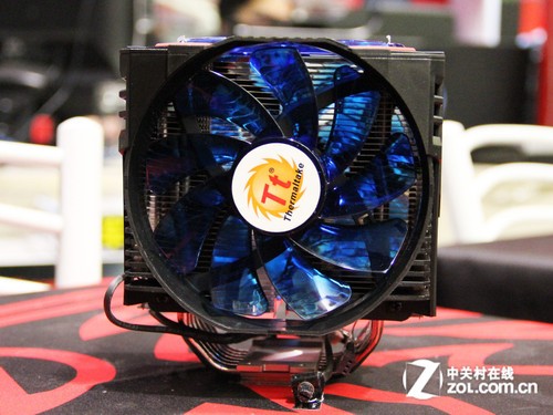 240W��ѹ�� Tt Frio OCKɢ������� 