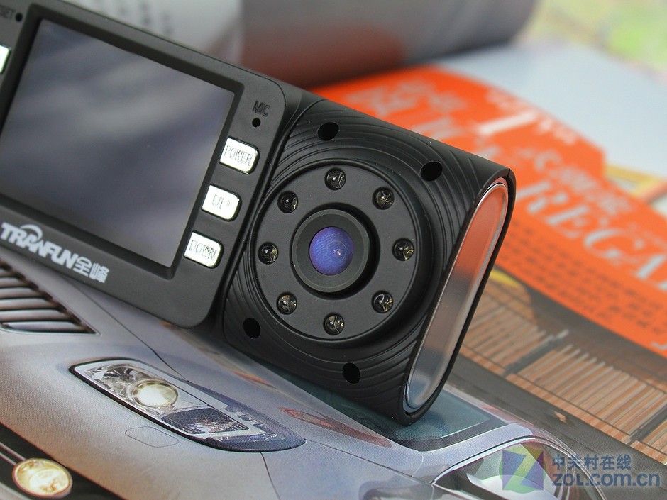 双头1080p拍摄 全峰x4000记录仪图赏