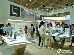 ����ĺ�ƽ���� NVIDIAչ̨��ˬ���� 