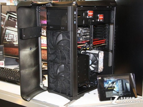 乌鸦4亮相 直击银欣2012台北电脑展台