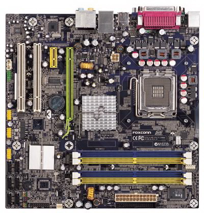 非常有趣的是,虽然富士康这里提供了ide和floppy线,但是主板却不支持