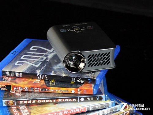 ��Ӱ���� ʵ���S801M΢��ͶӰ������ 