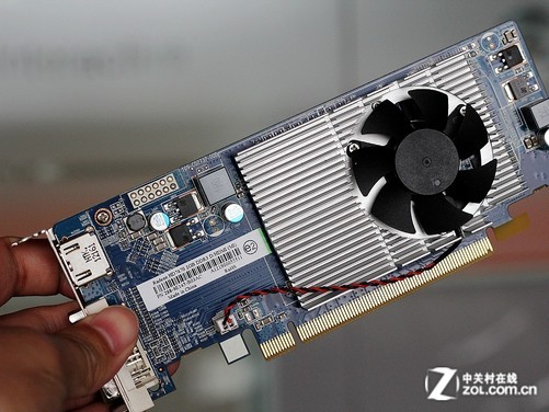 标配的hd7470独显