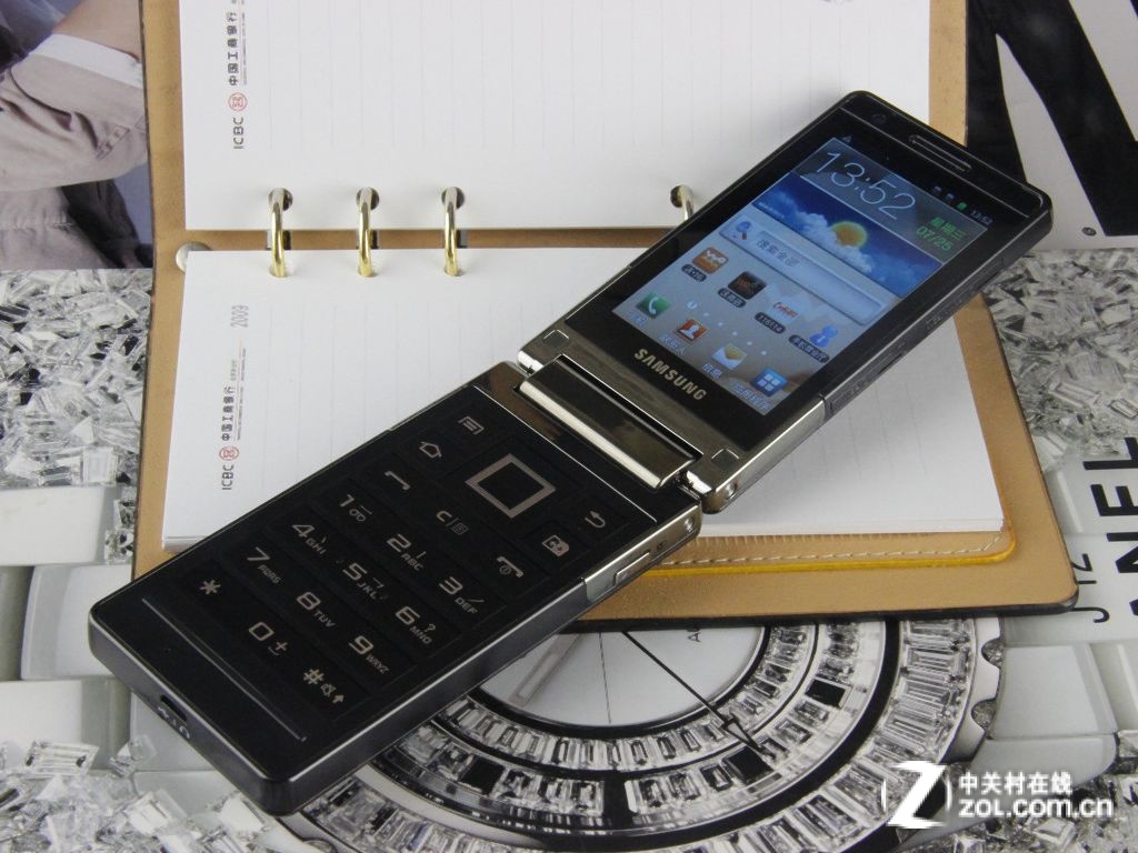 【高清图】 双屏双核双网双待 三星b9120大器Ⅱ图赏图9