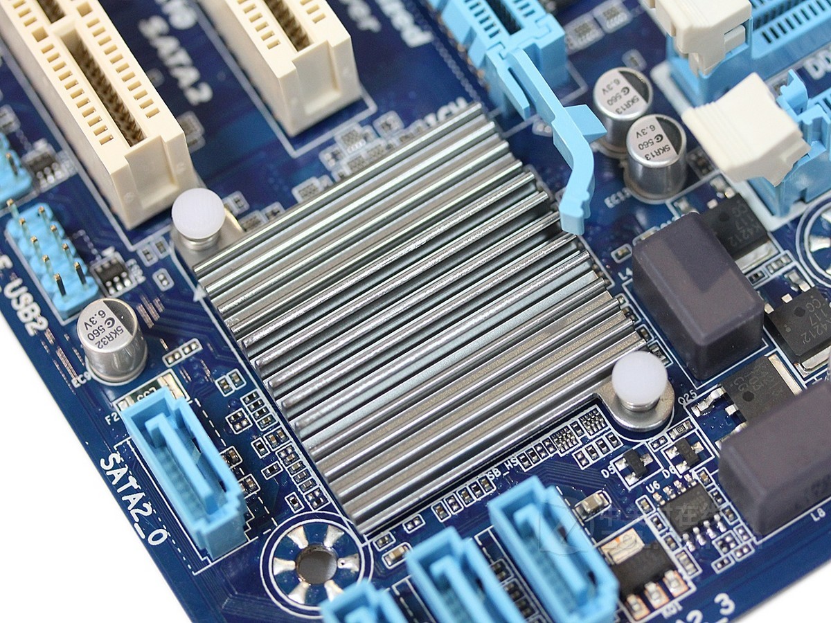 【高清图】 技嘉(gigabyte)ga-g41mt-s2pt(rev.2.1)局部细节图 图16