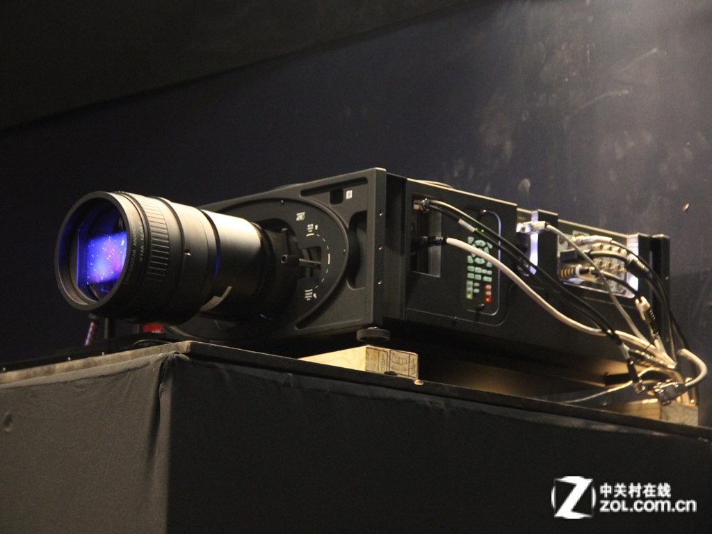 【高清图】 加施耐德变形镜头 dp顶级影院投影方案图7